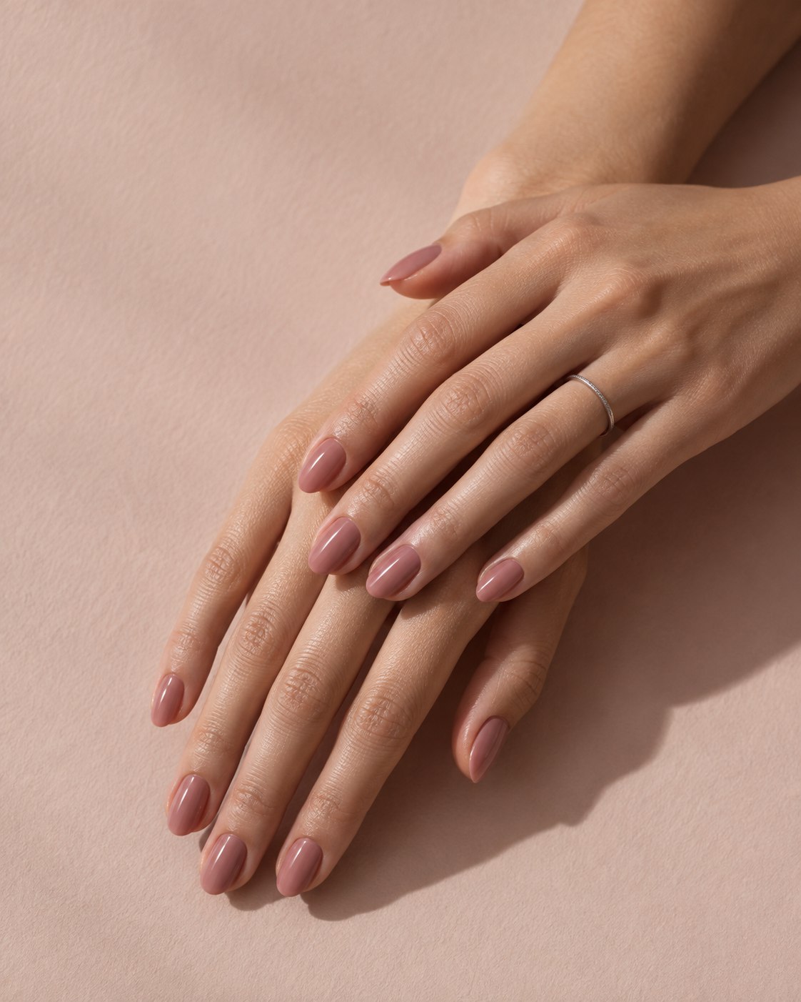 Ημιμόνιμο μανικιούρ σε dusty rose απόχρωση
